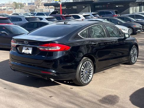 Used 2018 Ford Fusion SE w/ Fusion SE Technology Package image 7