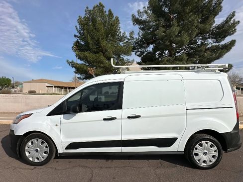 Used 2019 Ford Transit Connect XL image 1