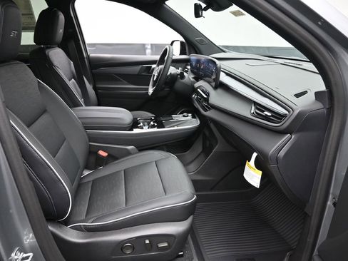 New 2026 Buick Enclave Sport Touring w/ Super Cruise Package image 7