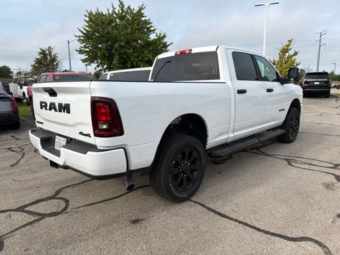 Used 2026 RAM 2500 Big Horn AWD/4WD image 4