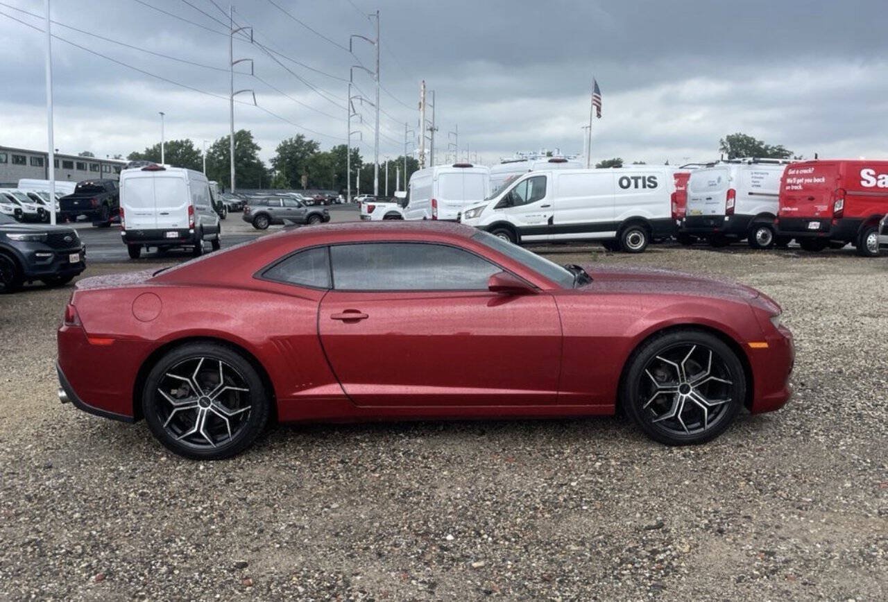 Used 2014 Chevrolet Camaro LS RWD image 2
