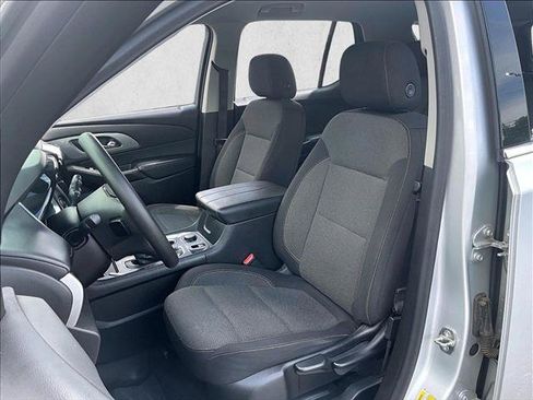 Used 2021 Chevrolet Traverse LS FWD image 27