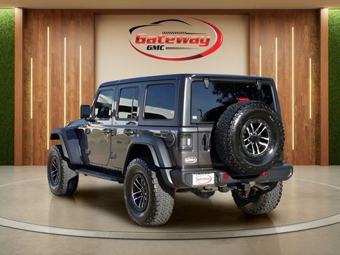 Used 2024 Jeep Wrangler Unlimited Sport AWD/4WD image 7