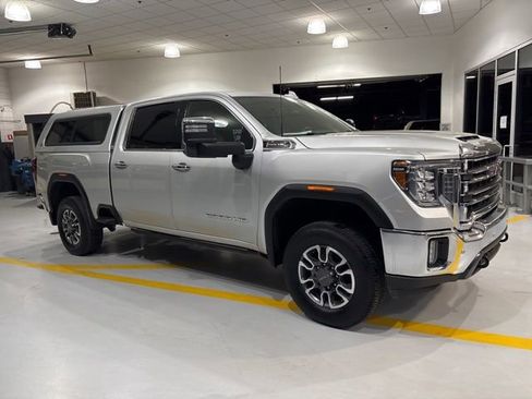 Used 2021 GMC Sierra 2500 SLT w/ SLT Preferred Package image 10