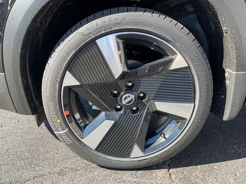 New 2026 Nissan Kicks SR w/ Cold Weather Package image 9