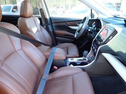 Used 2022 Subaru Ascent Touring w/ Popular Package #2A image 3