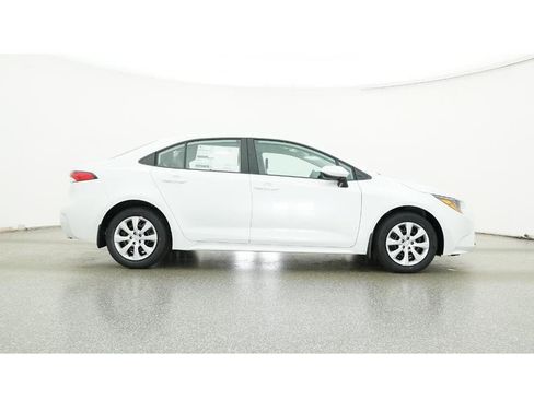 New 2026 Toyota Corolla LE image 27