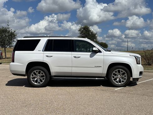 Used 2018 GMC Yukon SLT w/ Open Road Package RWD image 4