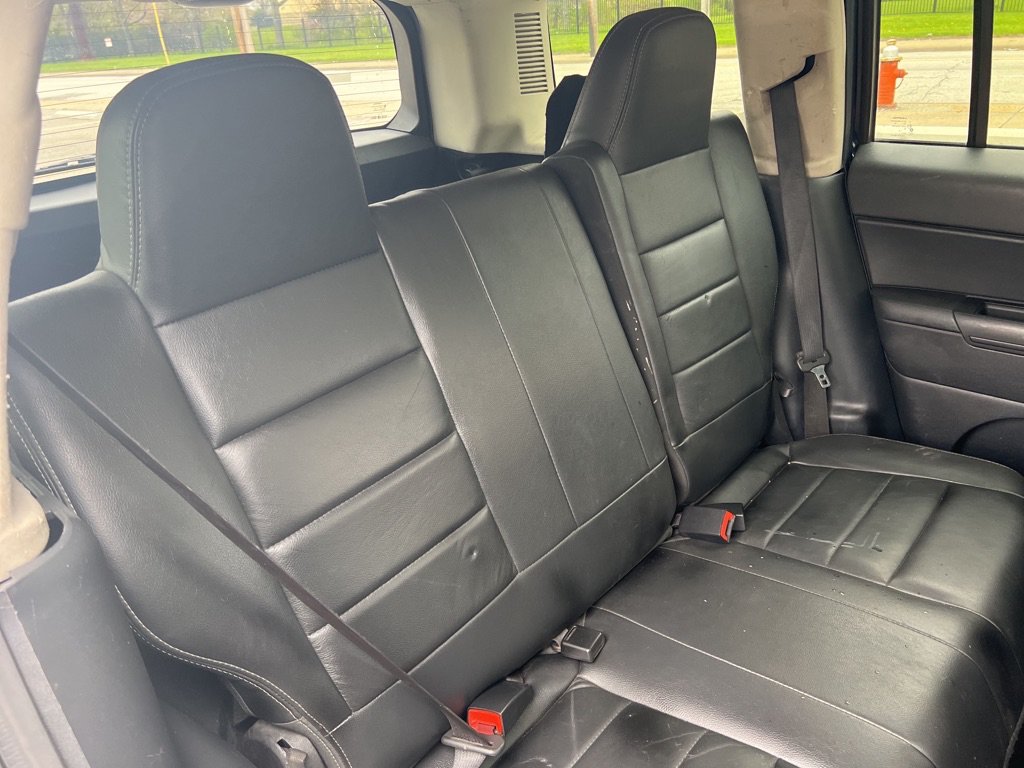 Used 2016 Jeep Patriot High Altitude FWD image 12