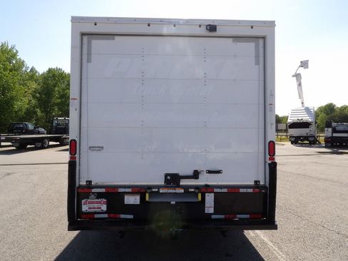 Used 2021 Ford E-350 and Econoline 350 Super Duty image 6