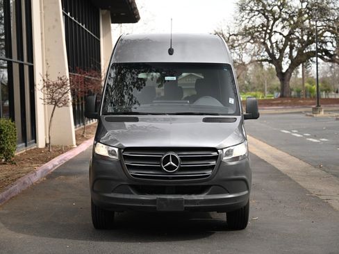 Used 2020 Mercedes-Benz Sprinter 2500 image 5