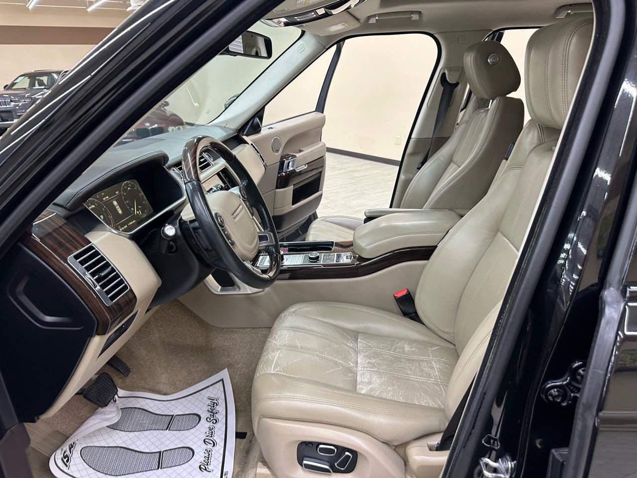 Used 2014 Land Rover Range Rover HSE AWD/4WD image 22
