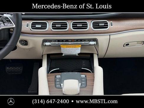 New 2026 Mercedes-Benz GLS 450 4MATIC image 10