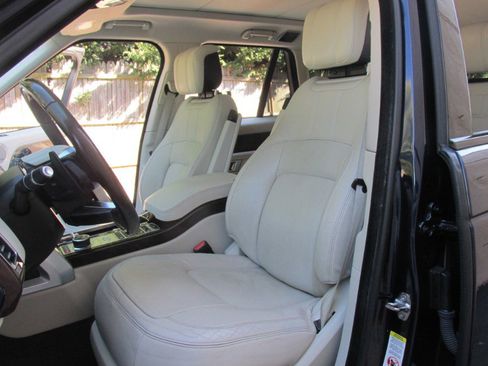 Used 2020 Land Rover Range Rover HSE image 66