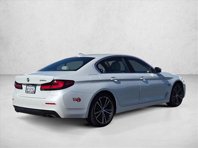 Used 2023 BMW 530e w/ Premium Package RWD image 5