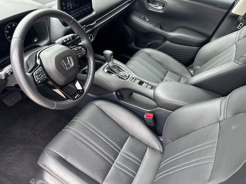 Used 2024 Honda HR-V EX-L image 4