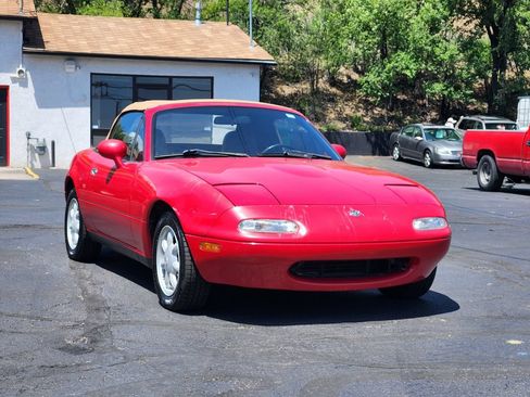 Used 1993 MAZDA MX-5 Miata Limited Edition RWD image 6