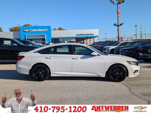Used 2020 Honda Accord Sport image 2