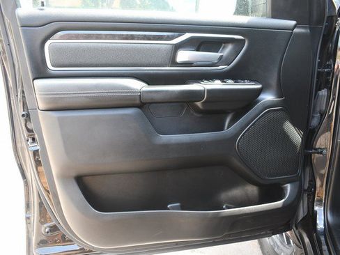 Used 2022 RAM 1500 Big Horn w/ Night Edition AWD/4WD image 13