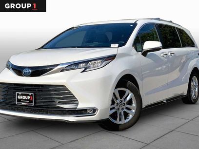 Used 2025 Toyota Sienna Limited