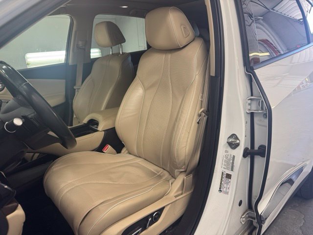 Used 2019 Acura RDX w/ Advance Package FWD image 18
