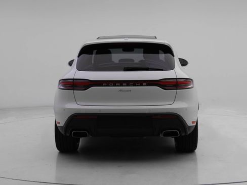 Used 2026 Porsche Macan AWD/4WD image 10