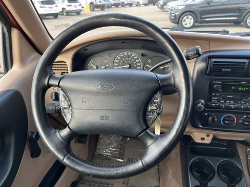 Used 1999 Ford Ranger XLT image 17