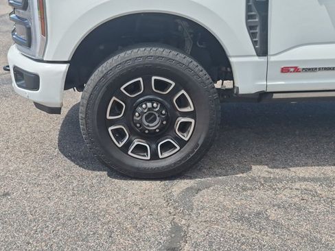 Used 2026 Ford F350 Platinum AWD/4WD image 24