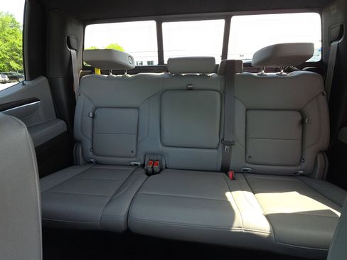 Used 2023 GMC Sierra 1500 SLT w/ SLT Premium Package AWD/4WD image 27