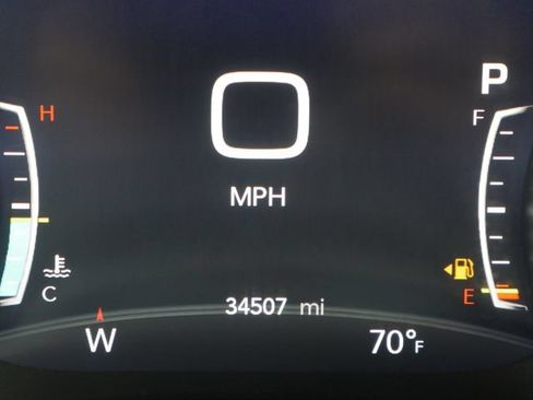 Used 2025 Chrysler Pacifica Limited w/ Trailer Tow Group FWD image 20