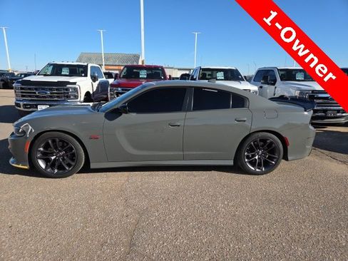Used 2023 Dodge Charger Scat Pack w/ Plus Group image 2