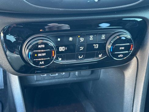 Used 2021 Buick Encore GX Select w/ Advanced Technology Package image 22