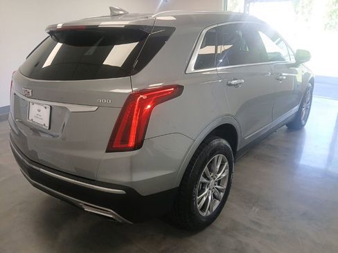 Used 2023 Cadillac XT5 Premium Luxury AWD/4WD image 2