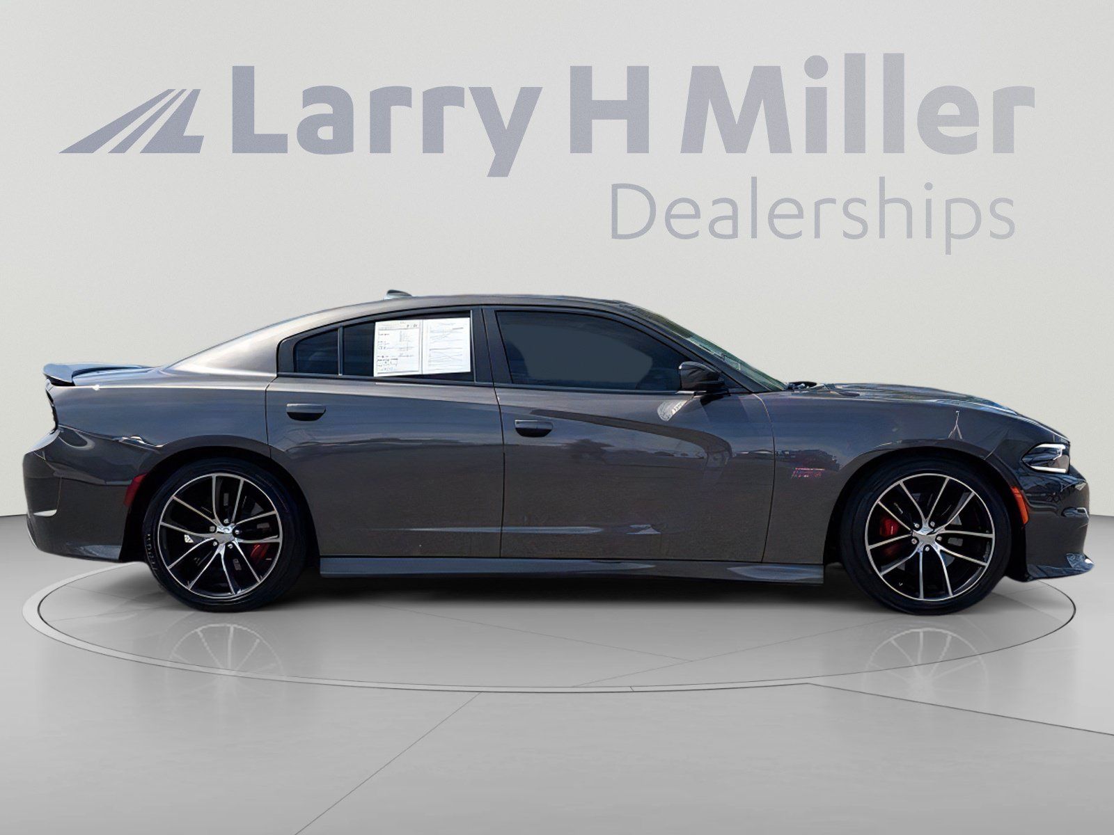 Used 2016 Dodge Charger R/T Scat Pack w/ Technology Group RWD image 8