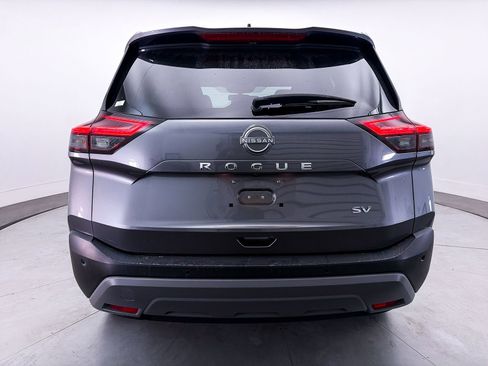 Used 2023 Nissan Rogue SV FWD image 12