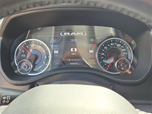 Used 2023 RAM 1500 Big Horn image 26