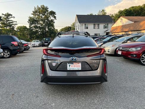 Used 2020 Toyota Prius Prime XLE image 7