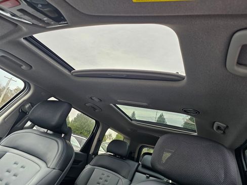 New 2026 Kia EV9 Wind image 10