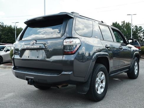 Used 2022 Toyota 4Runner SR5 RWD image 6