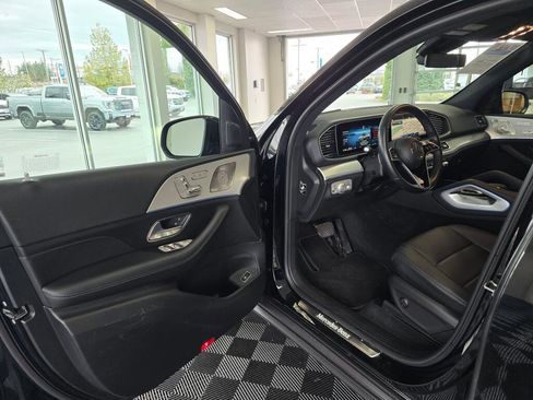 Used 2025 Mercedes-Benz GLE 350 4MATIC image 19