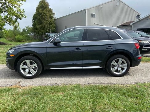 Used 2019 Audi Q5 2.0T Premium w/ Convenience Package AWD/4WD image 2