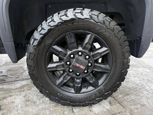 Used 2024 GMC Sierra 2500 AT4 w/ AT4 Premium Plus Package image 31