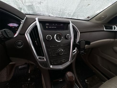 Used 2010 Cadillac SRX Luxury image 28