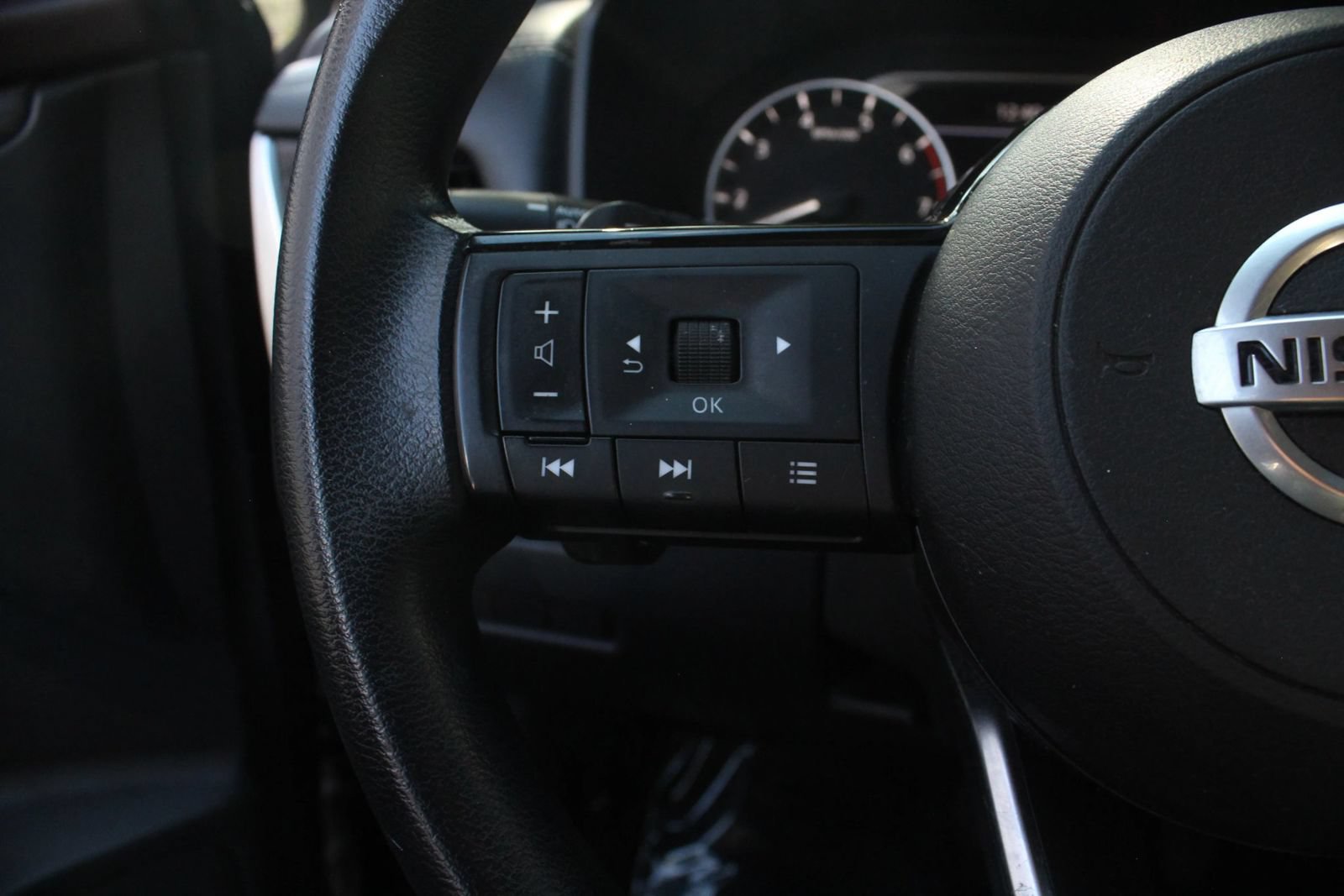 Used 2021 Nissan Rogue SV AWD/4WD image 29