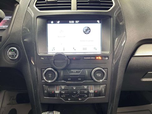 Used 2018 Ford Explorer XLT w/ Equipment Group 202A image 28