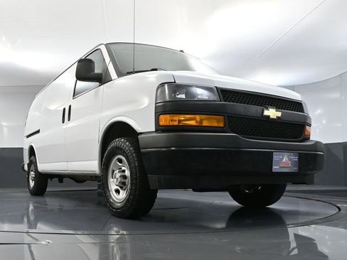 Used 2022 Chevrolet Express 2500 w/ Driver Convenience Package image 43
