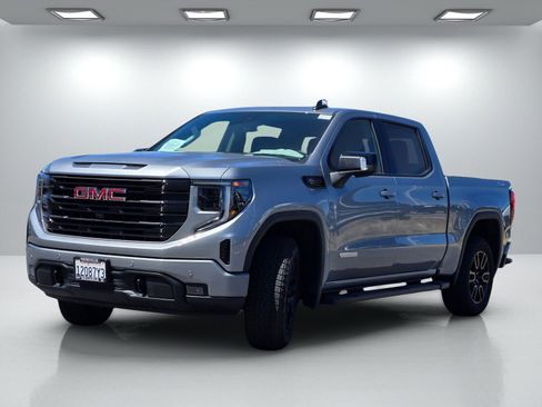 Used 2026 GMC Sierra 1500 Elevation w/ Elevation Premium Package AWD/4WD image 8