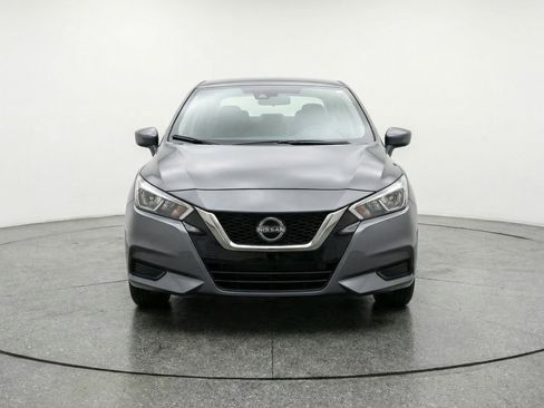 Used 2025 Nissan Versa SV FWD image 2
