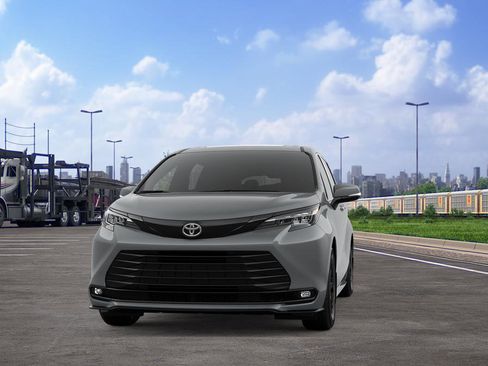 New 2026 Toyota Sienna XLE Woodland Edition image 21