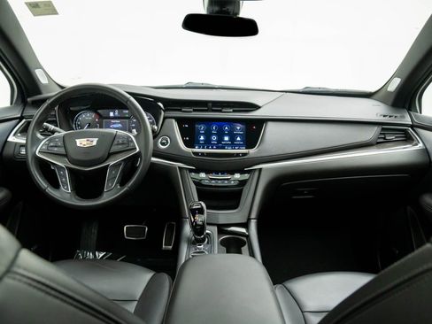 Certified 2023 Cadillac XT5 Sportv AWD/4WD image 12